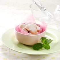 1290131143detail_MASDAP_02-09_STRAWBERRY_HEART_SNOW_NIKY-NO_02