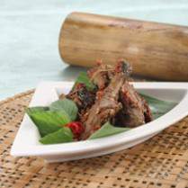 Bebek Pedas Kemangi Bakar Bambu
