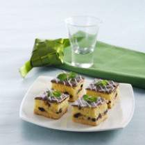 Cake Potong Alas Kacang