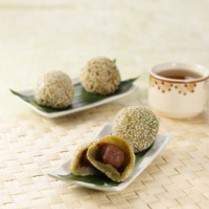 Onde-Onde Pandan Kacang Merah