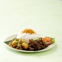 Serundeng (Nasi Gurih Daging)