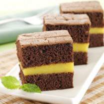 Cake Cokelat Lapis Mangga